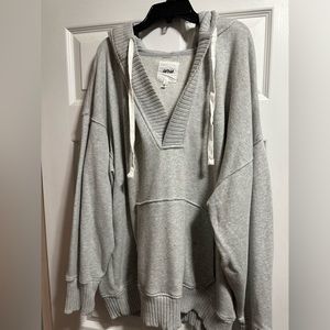 Comfortable, snuggly, pull over warm sweater/sweatshirt
